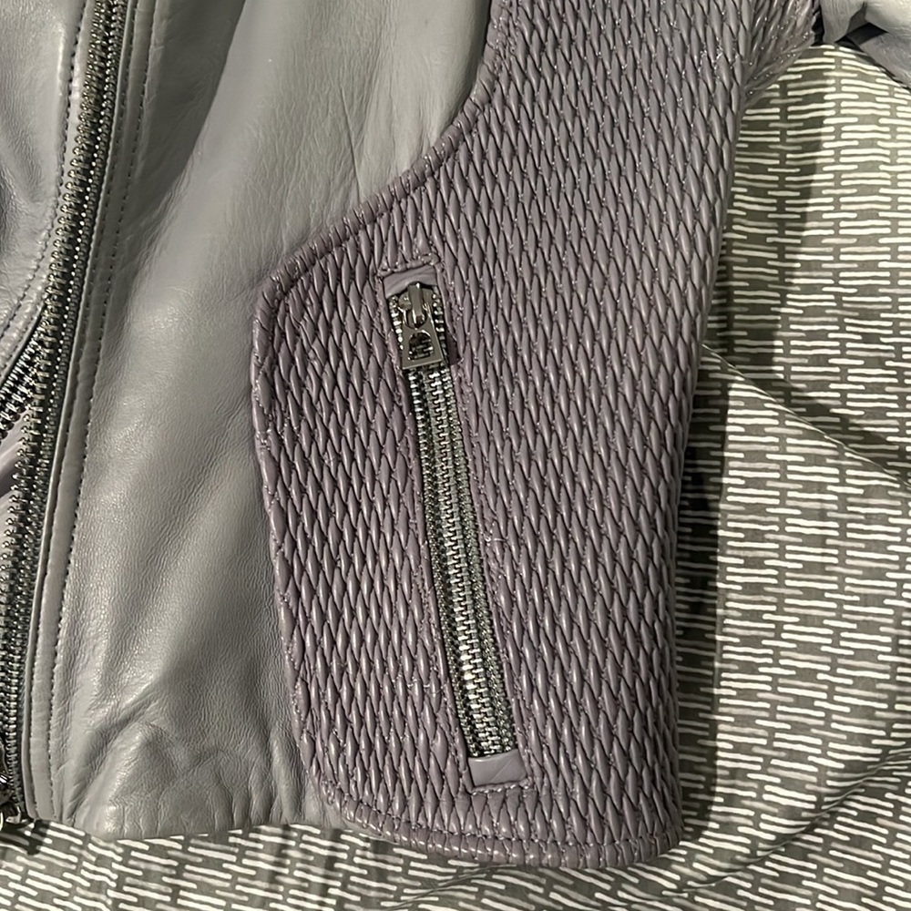 Leather Jacket with Beautiful Details - Picture 5 of 9